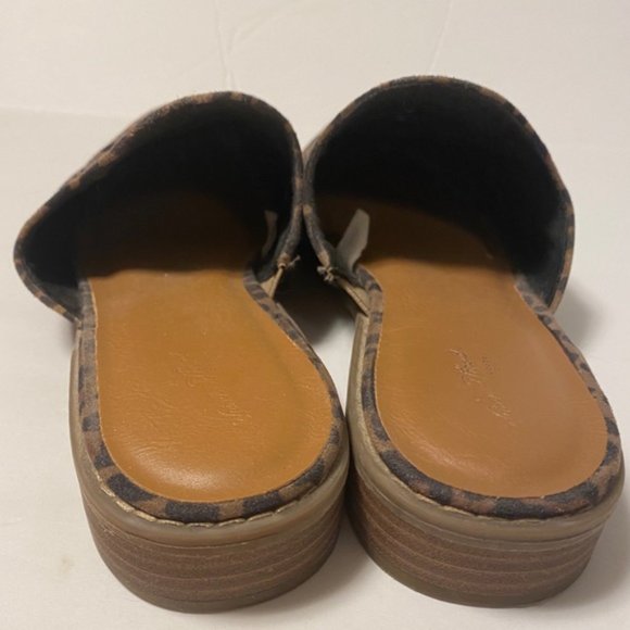 Universal Thread Mules - Picture 7 of 8